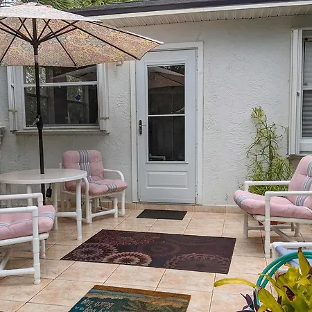 Pet-Friendly Flagler Beach Home With Yard Near Beach